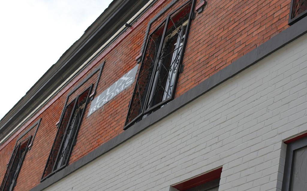 Lux Rooms Wallace Buitenkant foto
